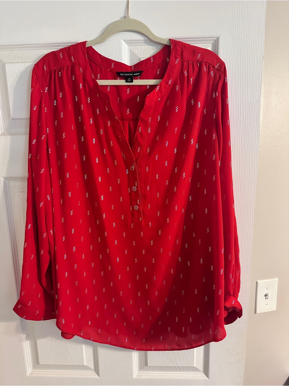 Zac & Rachel Red Printed Split-Neck Button Blouse